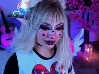 Jun Lee's Live Sex Cam Show