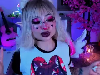 Jun Lee's Live Sex Cam Show