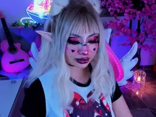 Jun Lee's Live Sex Cam Show