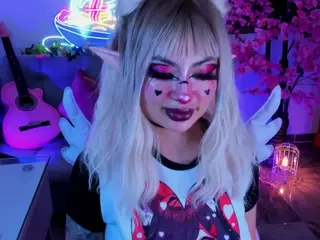 Jun Lee's Live Sex Cam Show