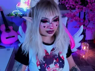 Jun Lee's Live Sex Cam Show