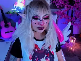 Jun Lee's Live Sex Cam Show