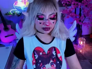 Jun Lee's Live Sex Cam Show