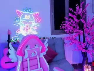 Jun Lee's Live Sex Cam Show