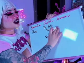 Jun Lee's Live Sex Cam Show