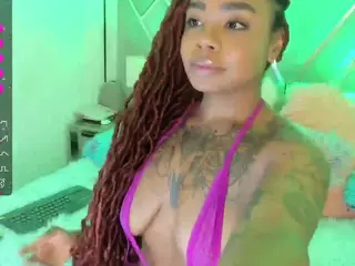 tarawilsonn's Live Sex Cam Show