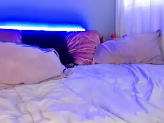 mollyybloom's Live Sex Cam Show