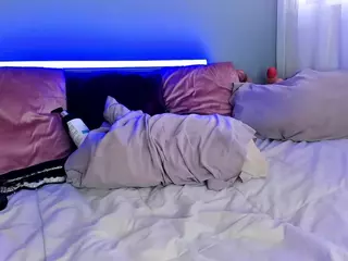 mollyybloom's Live Sex Cam Show