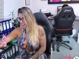 Amy Honney's Live Sex Cam Show