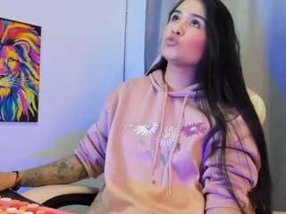 Live cam show with allison