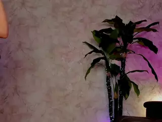 emma7's Live Sex Cam Show