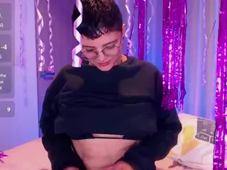 isabellamout's Live Sex Cam Show