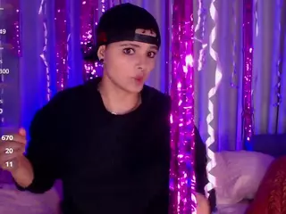 isabellamout's Live Sex Cam Show