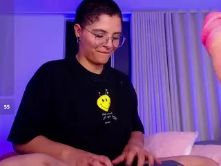 isabellamout's Live Sex Cam Show