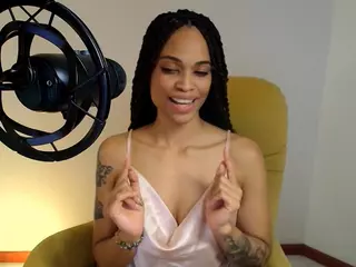 Goddess Tiara Mace's Live Sex Cam Show