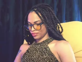 Goddess Tiara Mace's Live Sex Cam Show