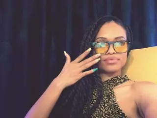 Goddess Tiara Mace's Live Sex Cam Show