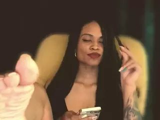 Goddess Tiara Mace's Live Sex Cam Show