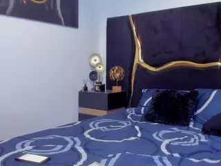newlisa2018's Live Sex Cam Show