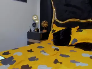 newlisa2018's Live Sex Cam Show