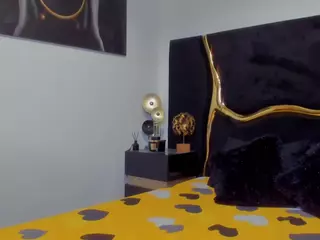 newlisa2018's Live Sex Cam Show