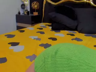 newlisa2018's Live Sex Cam Show
