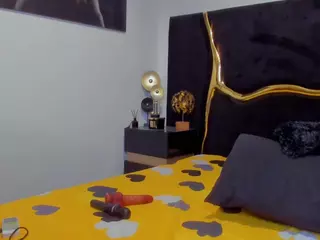 newlisa2018's Live Sex Cam Show