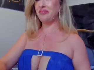 newlisa2018's Live Sex Cam Show