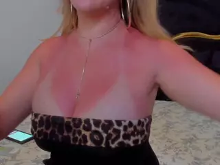 newlisa2018's Live Sex Cam Show