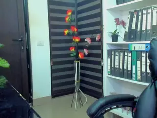 newlisa2018's Live Sex Cam Show