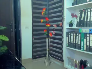 newlisa2018's Live Sex Cam Show