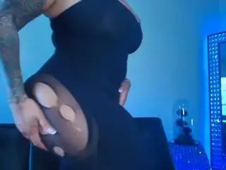 Christina Luvv's Live Sex Cam Show