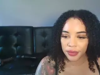 Christina Luvv's Live Sex Cam Show