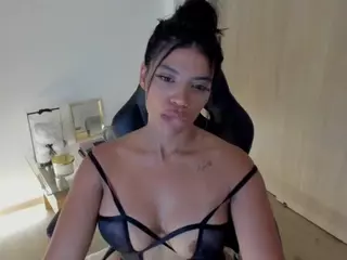 julycorreax's Live Sex Cam Show