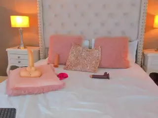 KyleFoxx's Live Sex Cam Show