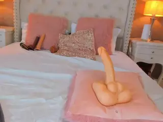 KyleFoxx's Live Sex Cam Show