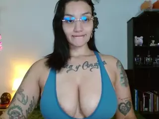 toothyy's Live Sex Cam Show