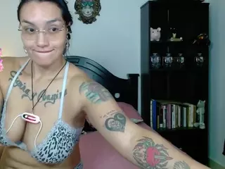toothyy's Live Sex Cam Show