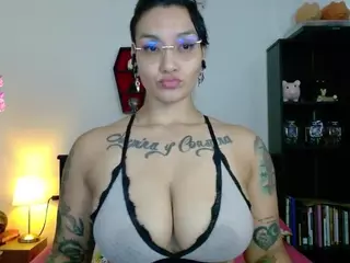 toothyy's Live Sex Cam Show