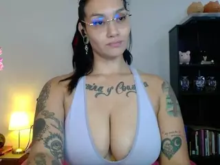 toothyy's Live Sex Cam Show