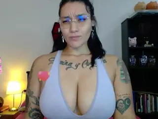 toothyy's Live Sex Cam Show