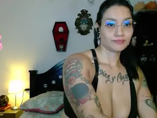 toothyy's Live Sex Cam Show