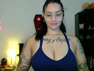 toothyy's Live Sex Cam Show