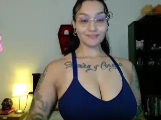 toothyy's Live Sex Cam Show