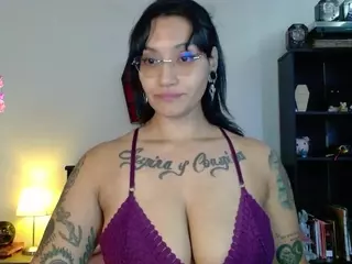 toothyy's Live Sex Cam Show