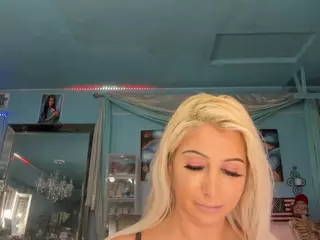 adrianna777's Live Sex Cam Show