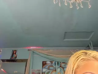 adrianna777's Live Sex Cam Show