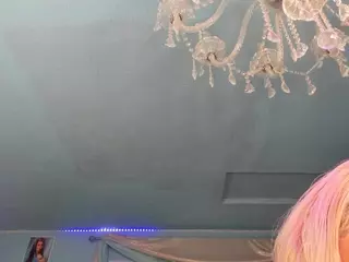 adrianna777's Live Sex Cam Show