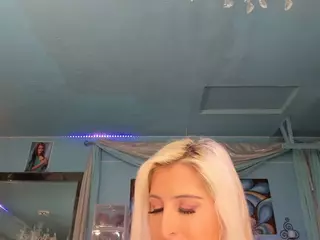 adrianna777's Live Sex Cam Show