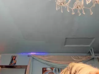 adrianna777's Live Sex Cam Show